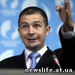 Глава Госавиаслужбы Антонюк и заместитель Министра инфраструктуры Емельян не пускают других авиа перевозчиков на рынок Украины